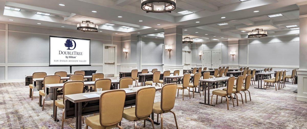 Courtyard I and II at DoubleTree San Diego Mission Valley set classroom style
