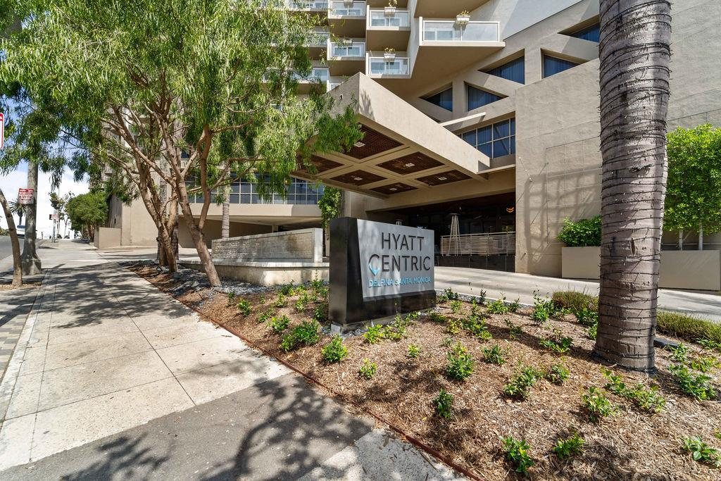 The entrance of Hyatt Centric Delfina Santa Monica on Pico Boulevard