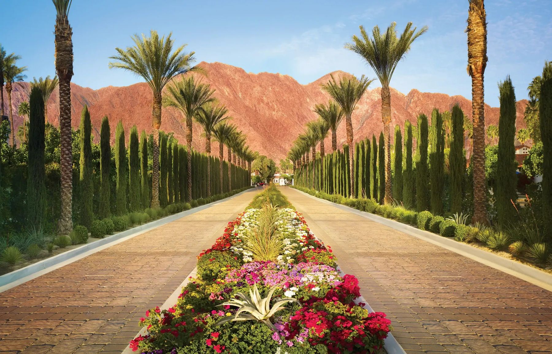 La Quinta Resort pool and Santa Rosa Mountains